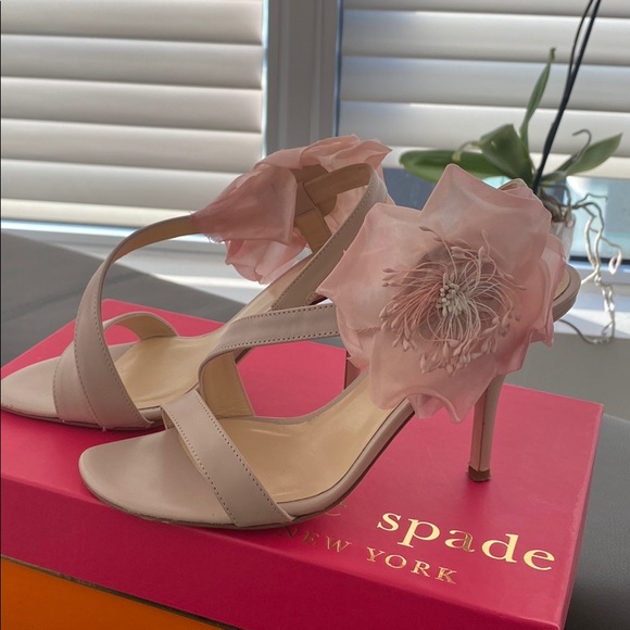 Authentic Kate spade sandals! - Picture 2 of 7